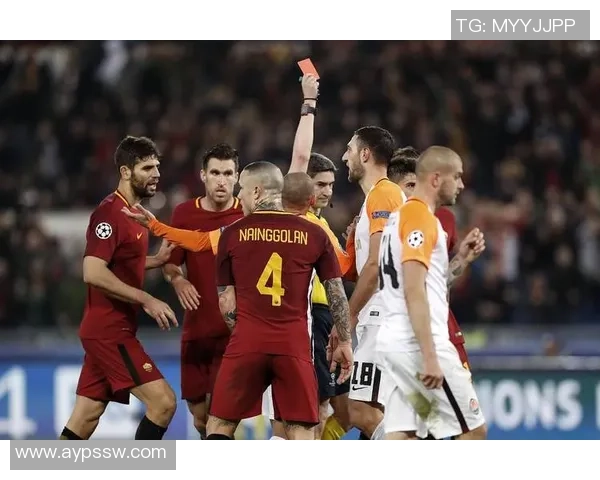 意甲焦点对决罗马主场迎战科莫全力争胜